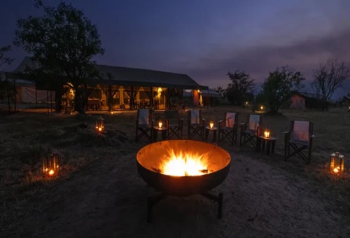 nullNyumbu Luxury Migration Camp