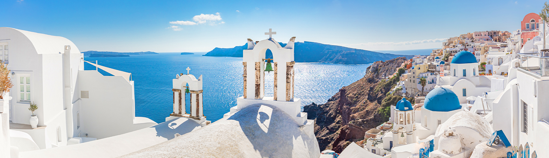 Santorini 的白牆藍頂之歌