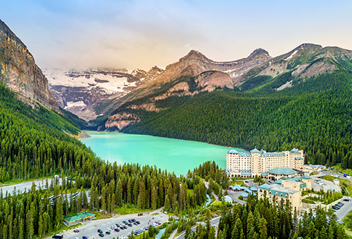 洛磯山脈的頂級翡翠 Lake Louise