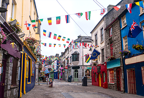 漫遊具有文化之都聞名的 Galway