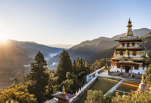 山谷健行，縱覽普那卡壯景