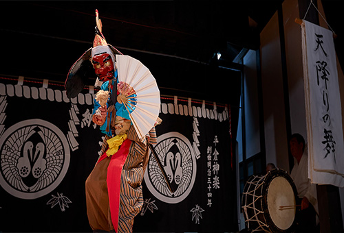 近賞日本傳統舞蹈「神樂」