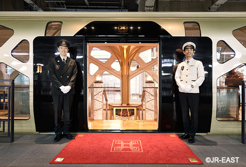 四季島列車Train Suite Shikishima